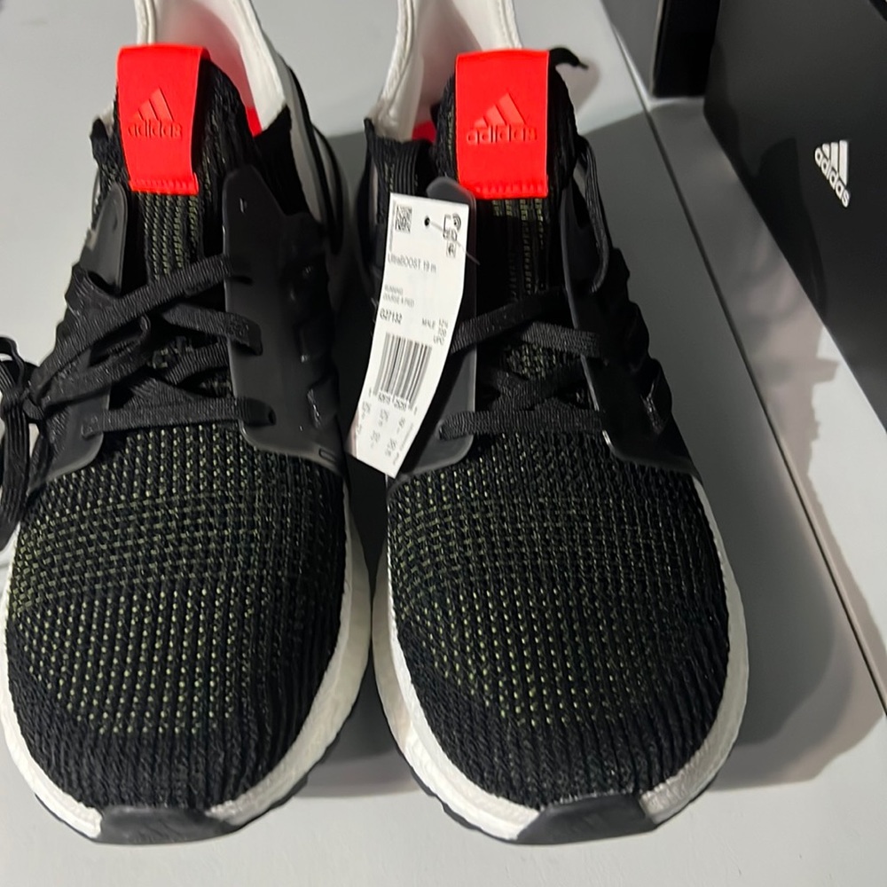Adidas ultra boost 19 m size 13 new
